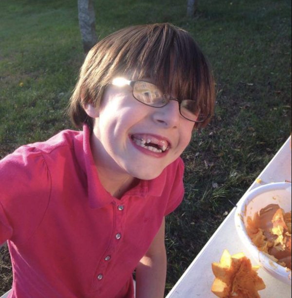 People Share Their Awkward Photos (30 pics) People Share Their Awkward Photos (30 pics)