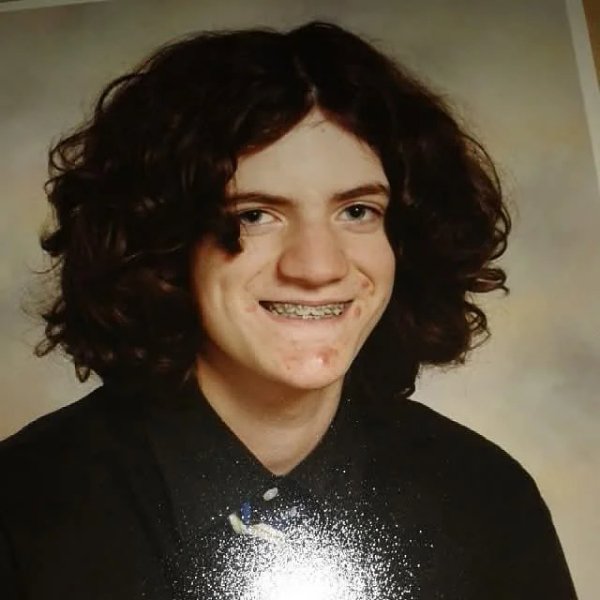 People Share Their Awkward Photos (30 pics) People Share Their Awkward Photos (30 pics)