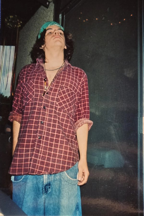 People Share Their Awkward Photos (30 pics) People Share Their Awkward Photos (30 pics)