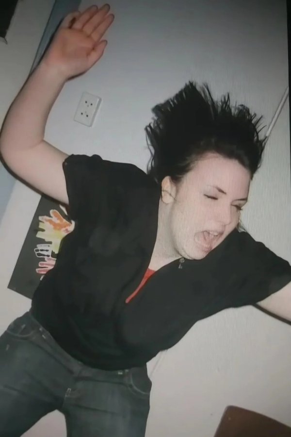 People Share Their Awkward Photos (30 pics) People Share Their Awkward Photos (30 pics)