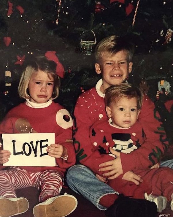 Awkward Christmas Photos (25 pics)