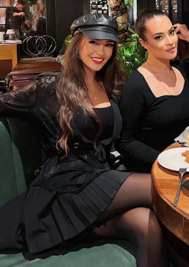 Beauty Girls (34 pics) Beauty Girls (34 pics)