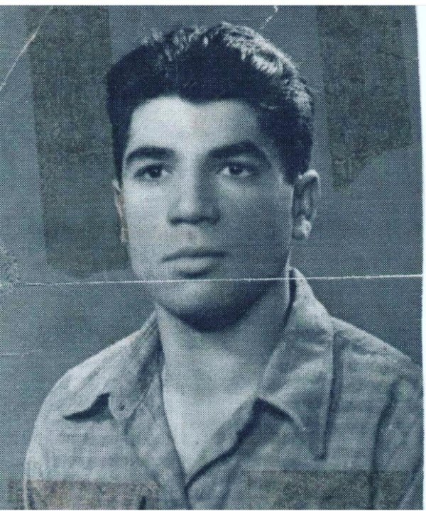 People Share Their Cool Photos From The Past (33 pics)