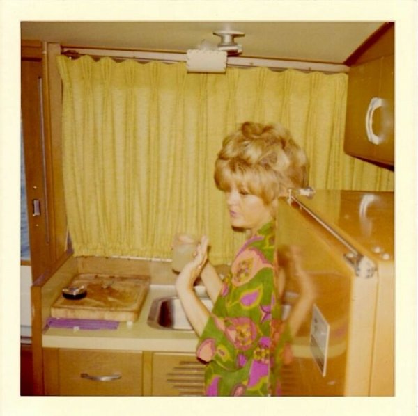 People Share Their Cool Photos From The Past (33 pics)