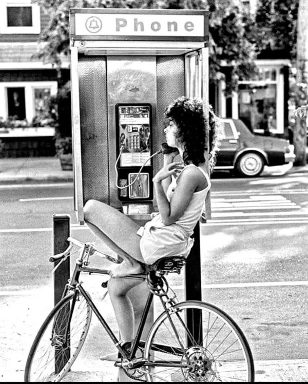 People Share Their Cool Photos From The Past (33 pics)