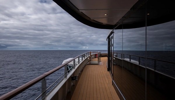 Revelations Of Cruise Ship Workers (14 pics)