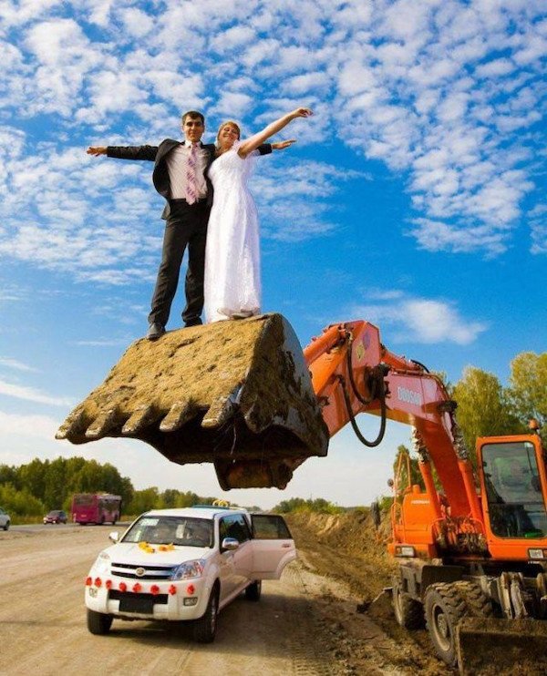 Weird Wedding Photos (28 pics)