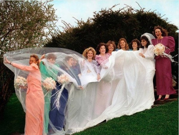 Weird Wedding Photos (28 pics)