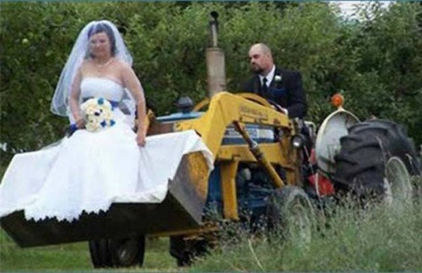 Weird Wedding Photos (28 pics)