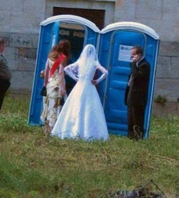 Weird Wedding Photos (28 pics)