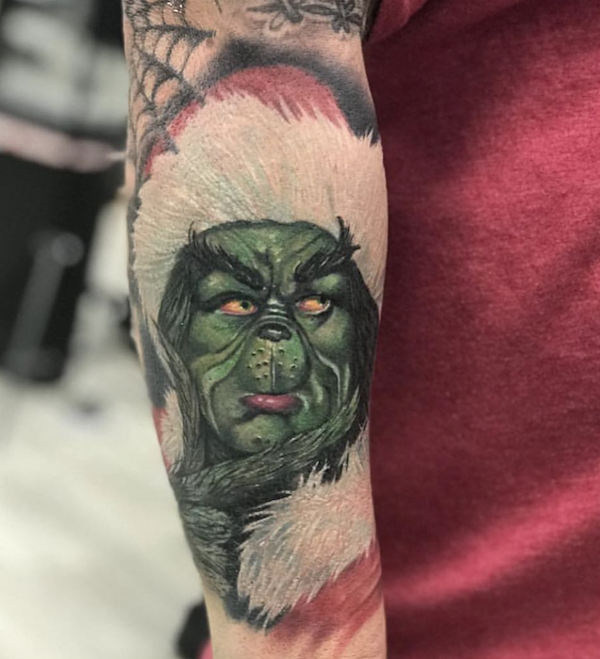 Cool Christmas Tattoos (20 pics)