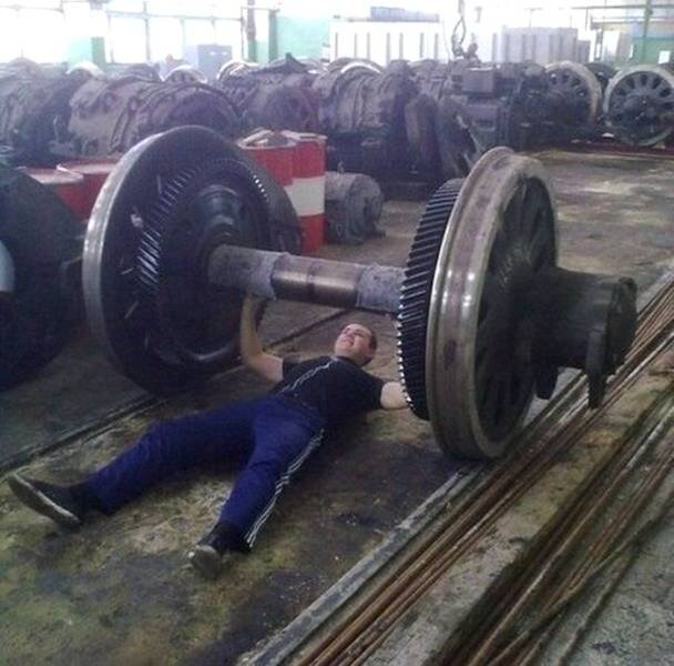 What Is Going On Here? (27 pics)