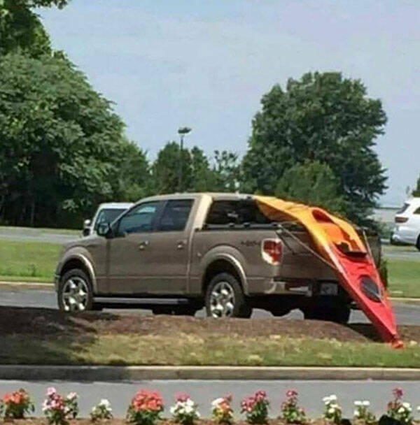 What Is Going On Here? (27 pics)