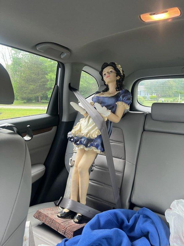 Strange Finds And Situations (47 pics)