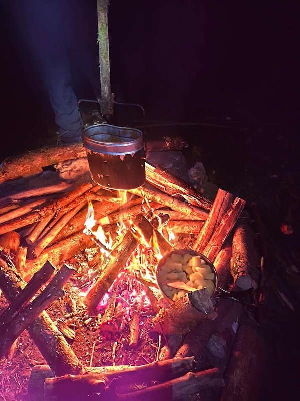 Atmospheric Bushcraft Photos (18 pics)