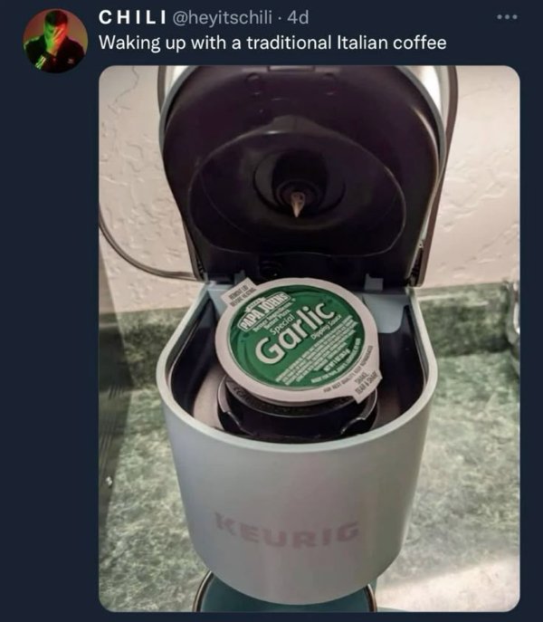 What Is Going On Here? (22 pics)