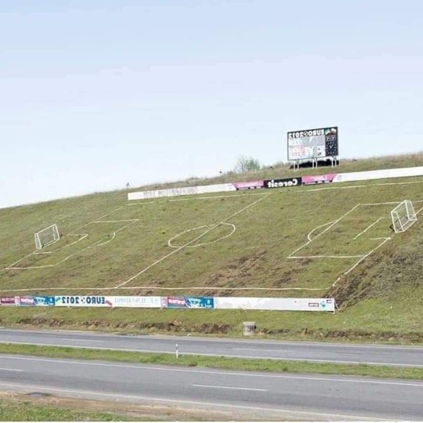 Strange Finds And Situations (24 pics)