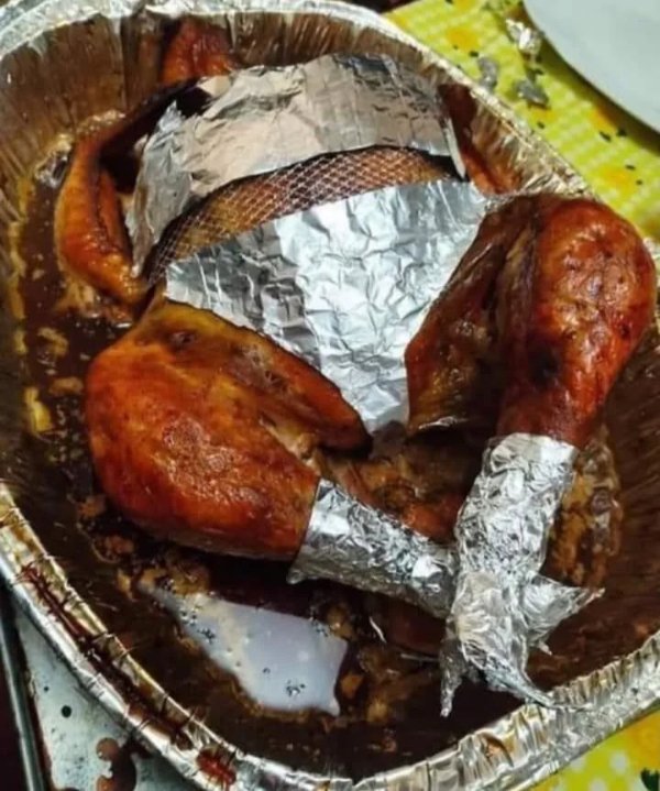 What Is Going On Here? (48 pics) What Is Going On Here? (48 pics)