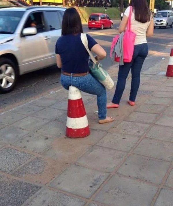 What Is Going On Here? (48 pics) What Is Going On Here? (48 pics)