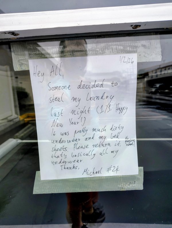 Bad Days Happen (24 pics)