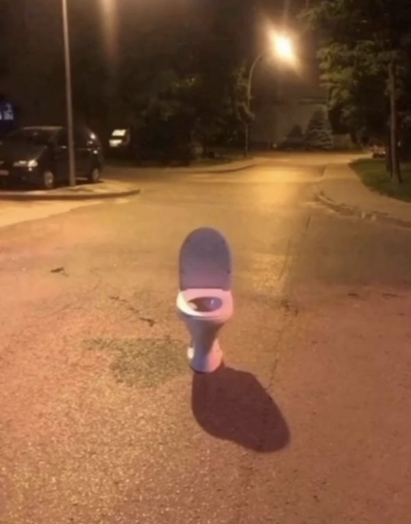 Weird Designs And Constructions (26 pics)