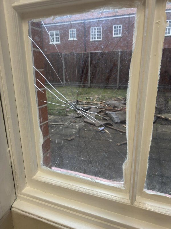 Bad Days Happen (24 pics)