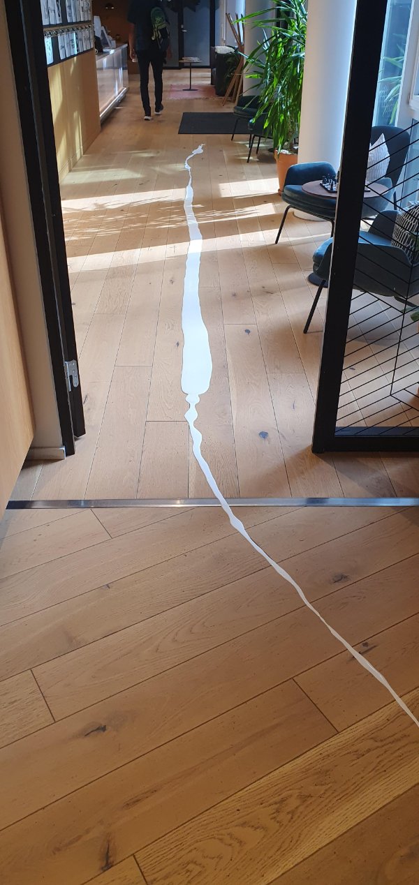 Bad Days Happen (23 pics)