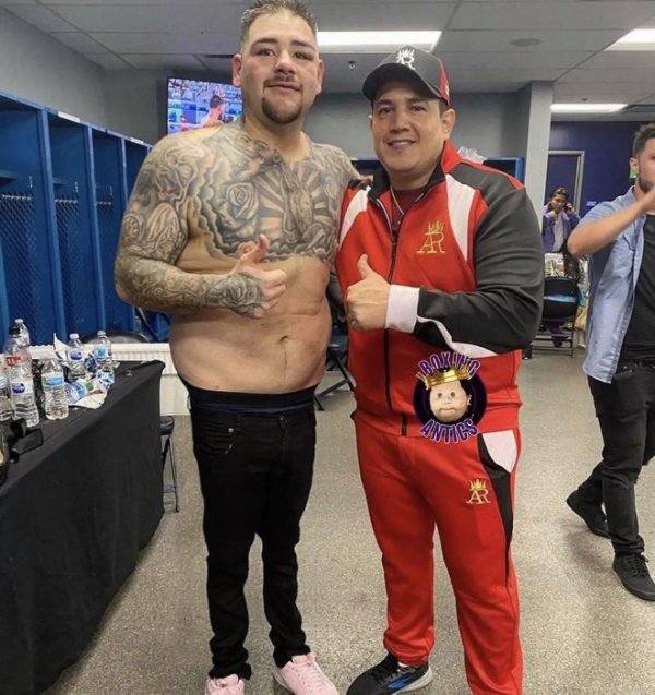 What Is Going On Here? (47 pics) What Is Going On Here? (47 pics)