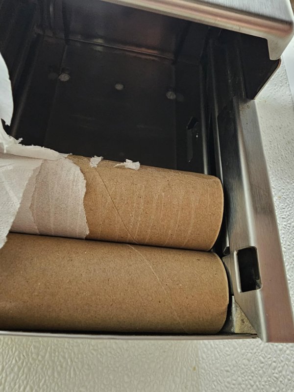 Bad Days Happen (23 pics)