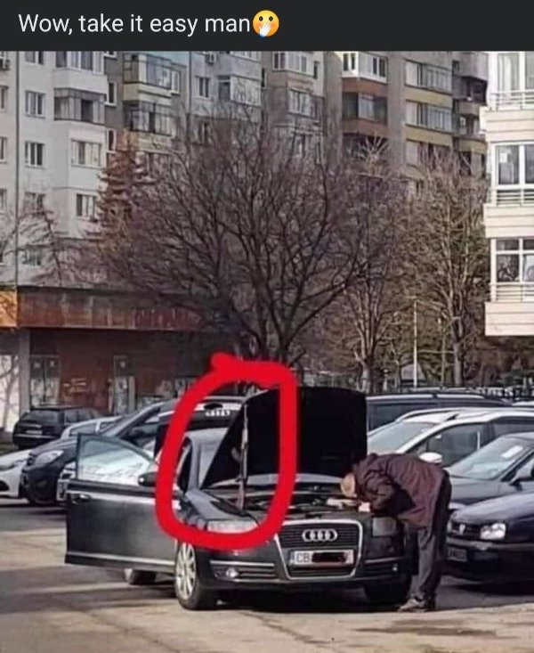 What Is Going On Here? (23 pics) What Is Going On Here? (23 pics)