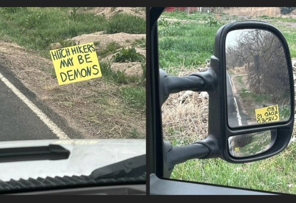 What Is Going On Here? (23 pics) What Is Going On Here? (23 pics)