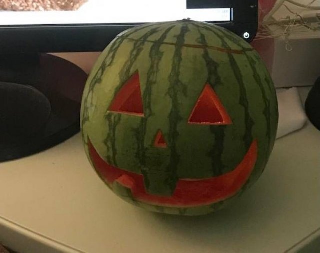 Terrible Spouses (22 pics)