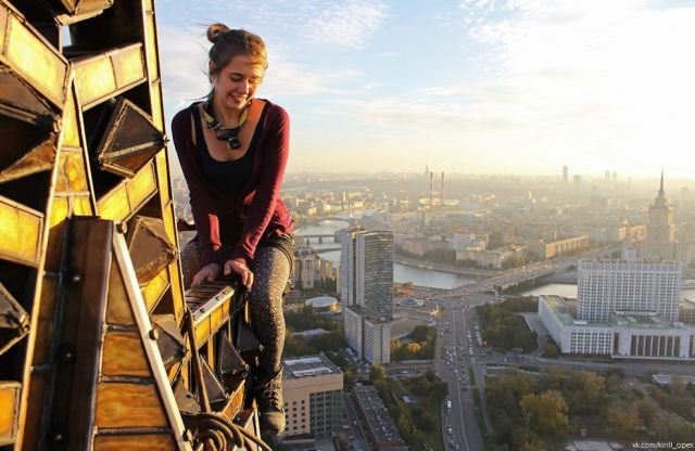 They Are Not Afraid Of Heights (43 pics)