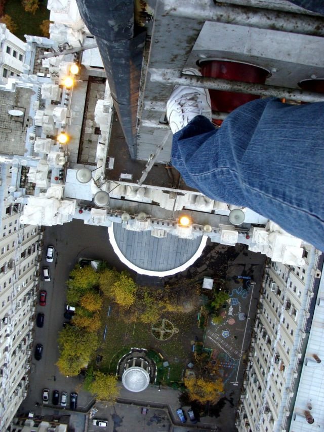 They Are Not Afraid Of Heights (43 pics)