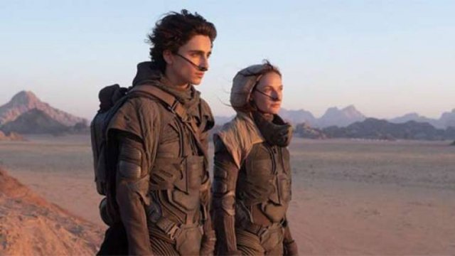 Popular Movies That Audiences Didn't Like (18 pics)