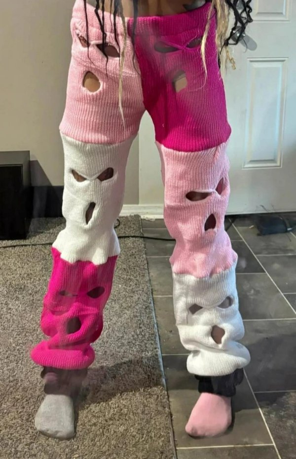 What Is Going On Here? (42 pics) What Is Going On Here? (42 pics)