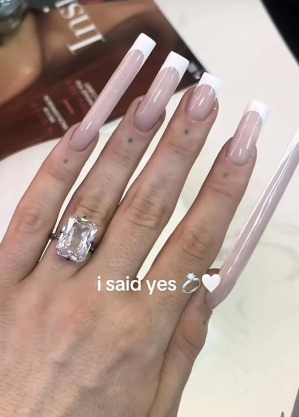 What Is Going On Here? (42 pics) What Is Going On Here? (42 pics)