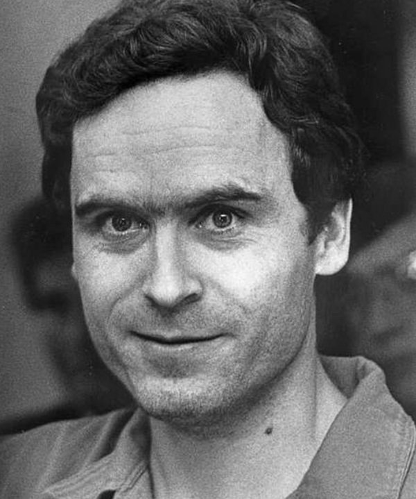 The Last Dinners Of Famous Criminals (11 pics)