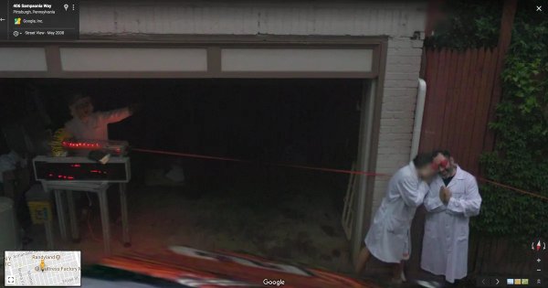 Weird Photos From Google Street View (22 pics)