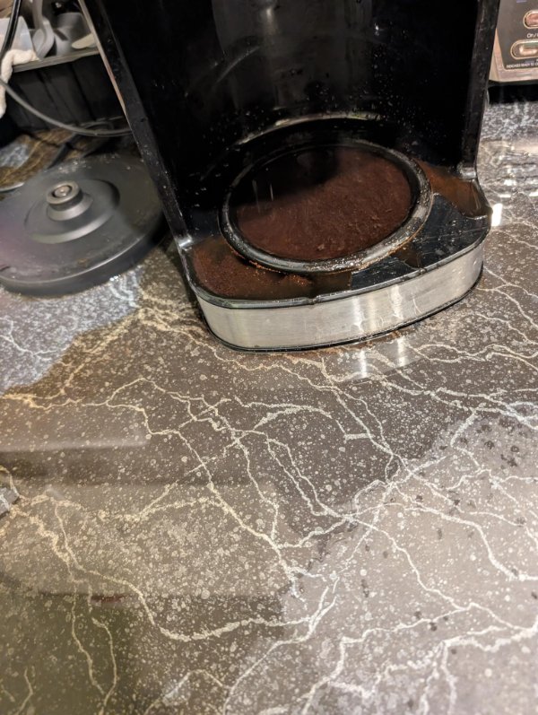 Bad Days Happen (23 pics)