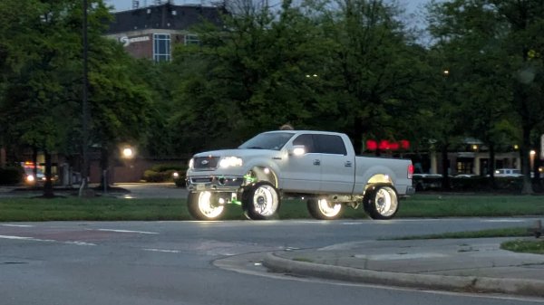 Crazy Tuning (23 pics) Crazy Tuning (23 pics)