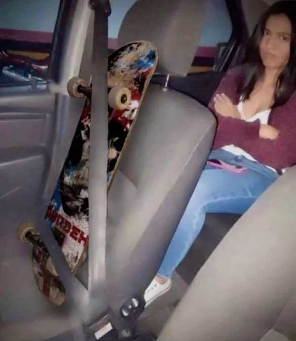 What Is Going On Here? (28 pics) What Is Going On Here? (28 pics)