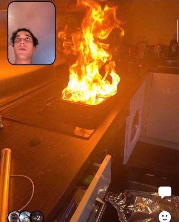 What Is Going On Here? (28 pics) What Is Going On Here? (28 pics)