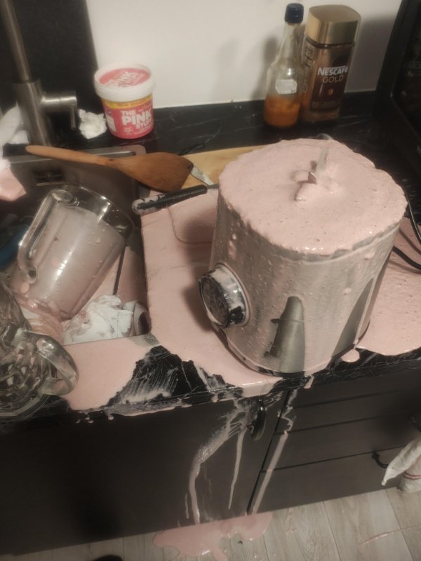 Bad Days Happen (23 pics)