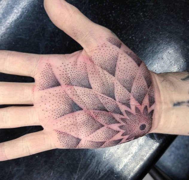 Unusual Tattoos (62 pics) Unusual Tattoos (62 pics)