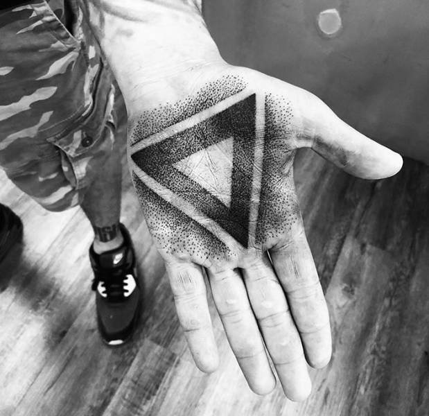 Unusual Tattoos (62 pics) Unusual Tattoos (62 pics)