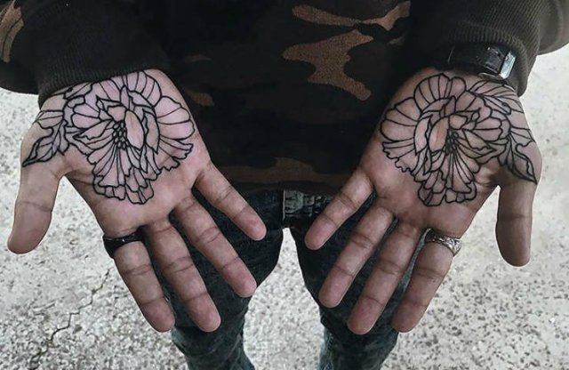 Unusual Tattoos (62 pics) Unusual Tattoos (62 pics)