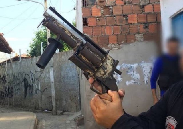 Crazy Guns (35 pics)