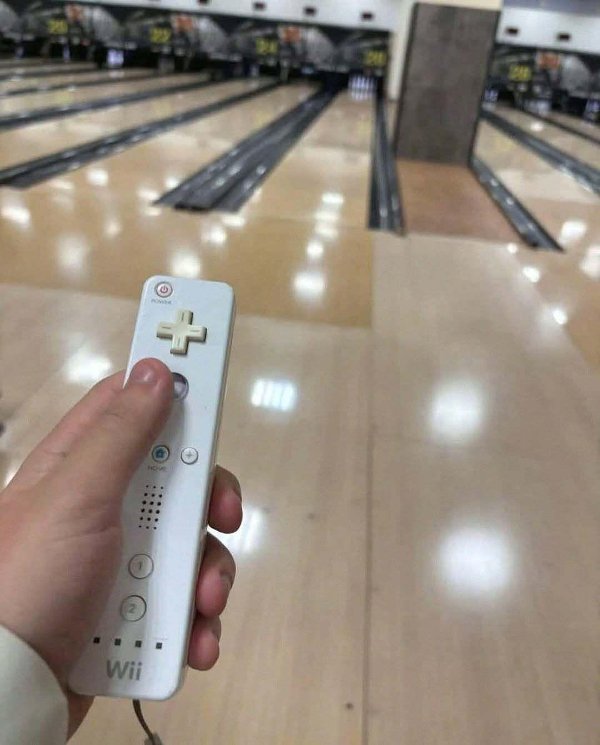 What Is Going On Here? (52 pics) What Is Going On Here? (52 pics)