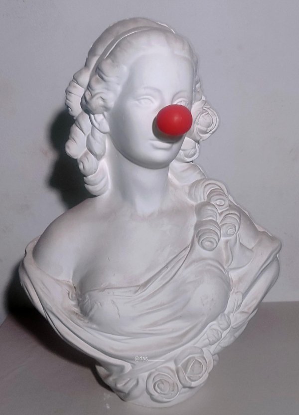 What Is Going On Here? (52 pics) What Is Going On Here? (52 pics)